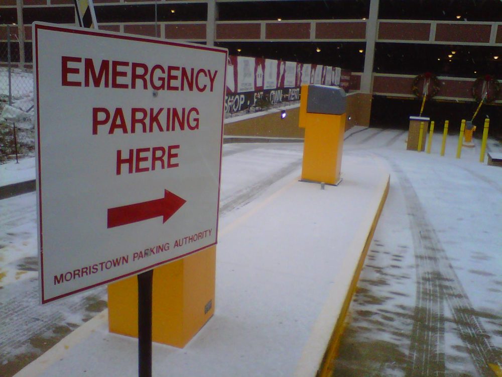 free parking dehart st garage